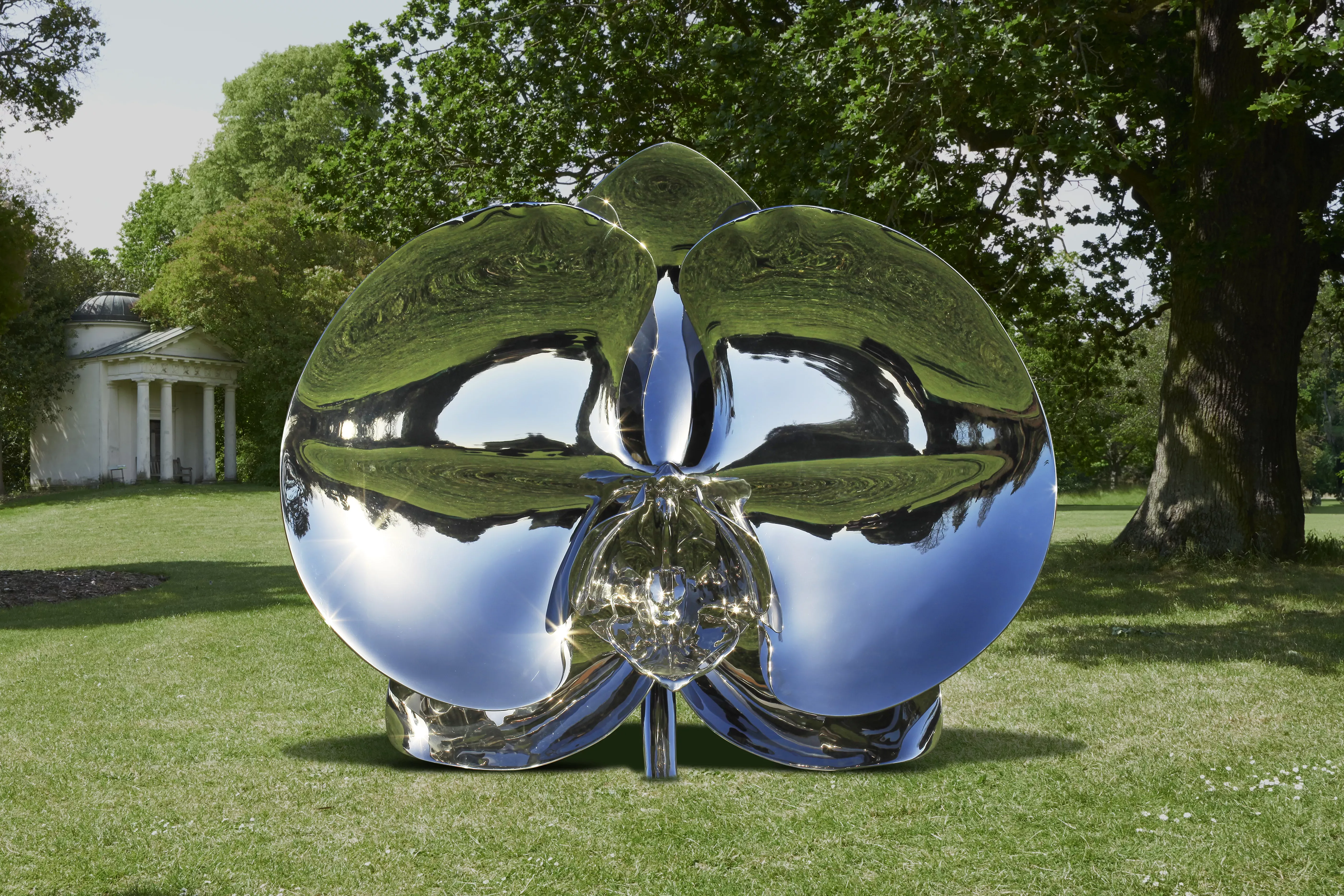 Marc Quinn House of Bellona Reflection